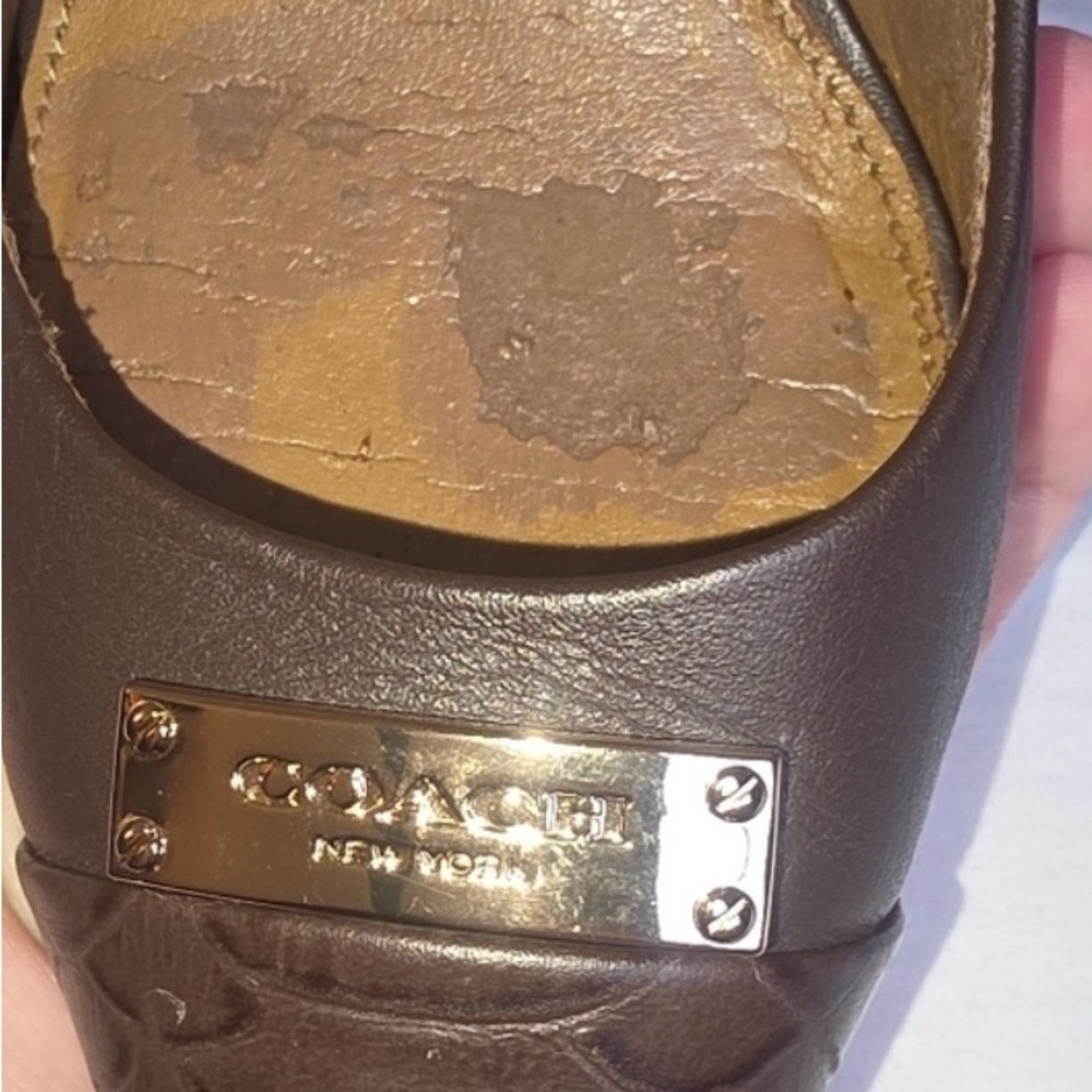 Vintage Coach Dark Brown Leather Heels - Picture 4 of 9